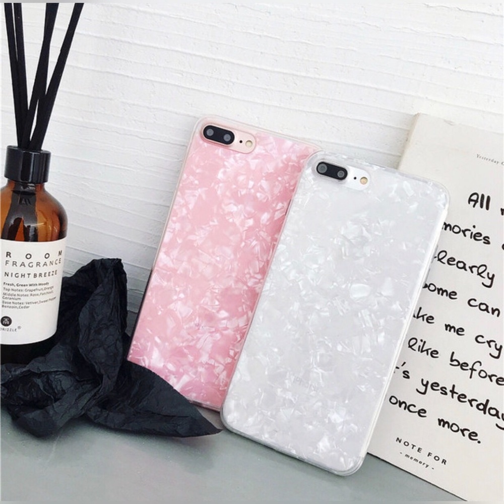 iPhone Pearl Shell Case